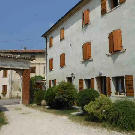 Bed and breakfast Rosales 3*