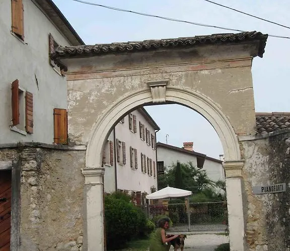 Rosales Bed & Breakfast