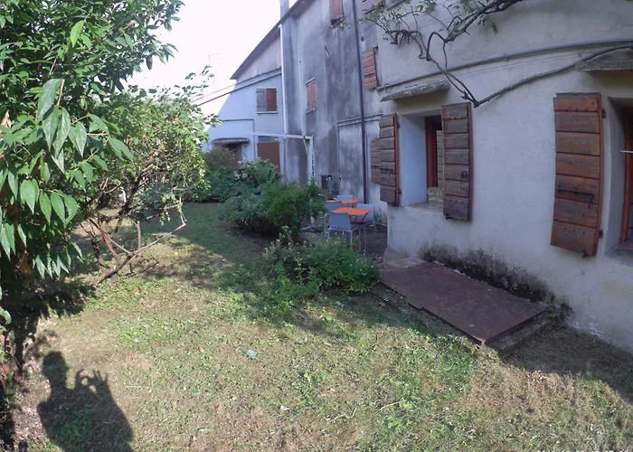 Rosales Bed & Breakfast 3*